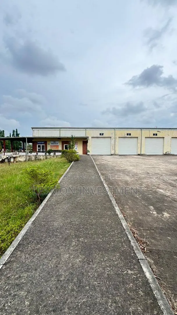A Warehouse Measuring 4000 SQM for Sale at Kuntuse in Ga East Municipal