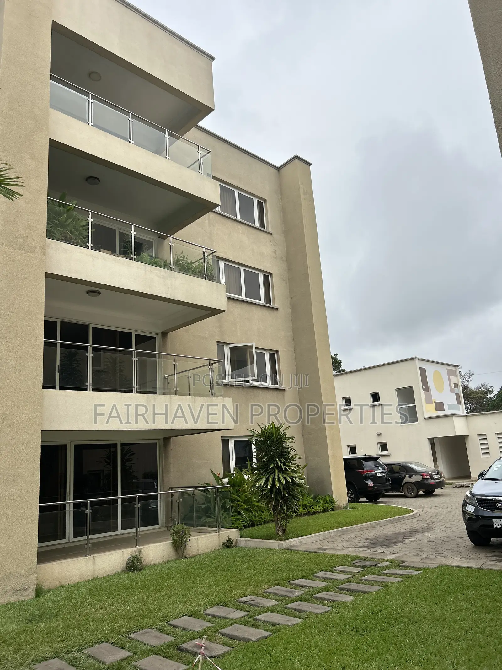Furnished 3bdrm Apartment in Ridge for rent in North Ridge