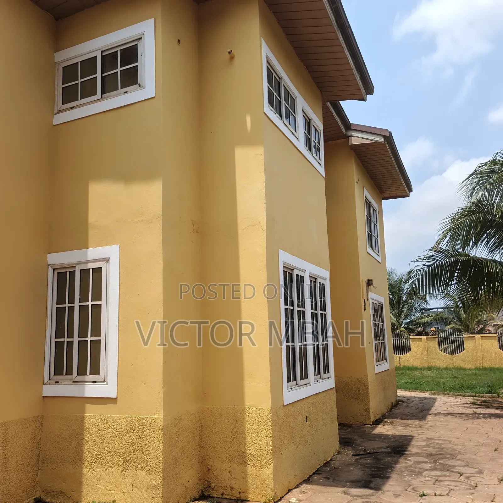 4bdrm Duplex in Community 25 Tema for rent in Community 25