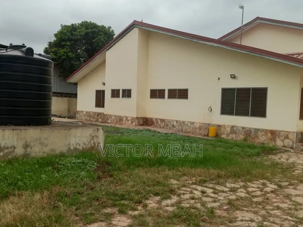5bdrm House in Community 25 Tema for rent in Community 25