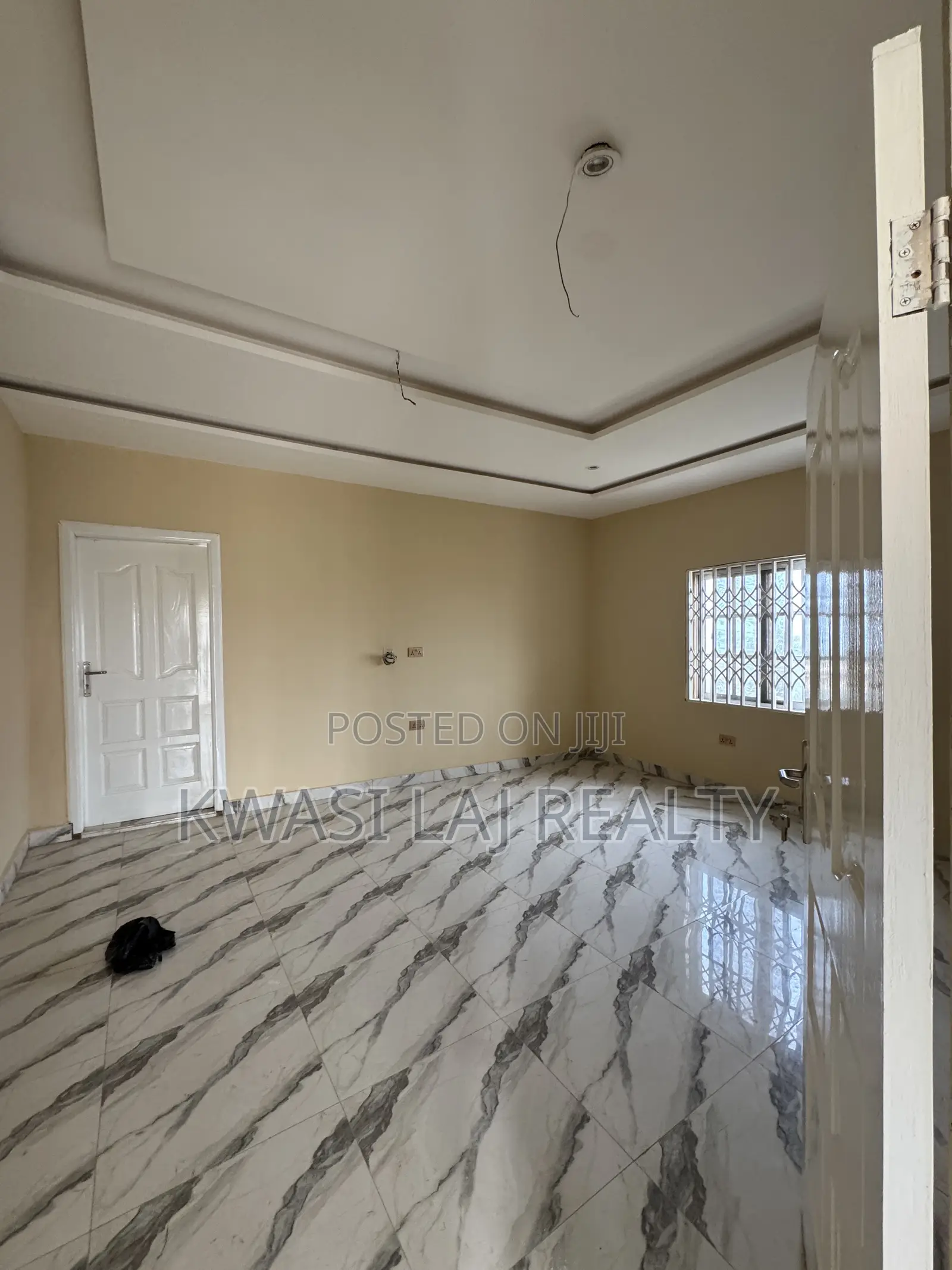 1bdrm Apartment in Redtop, Weija for rent in Weija