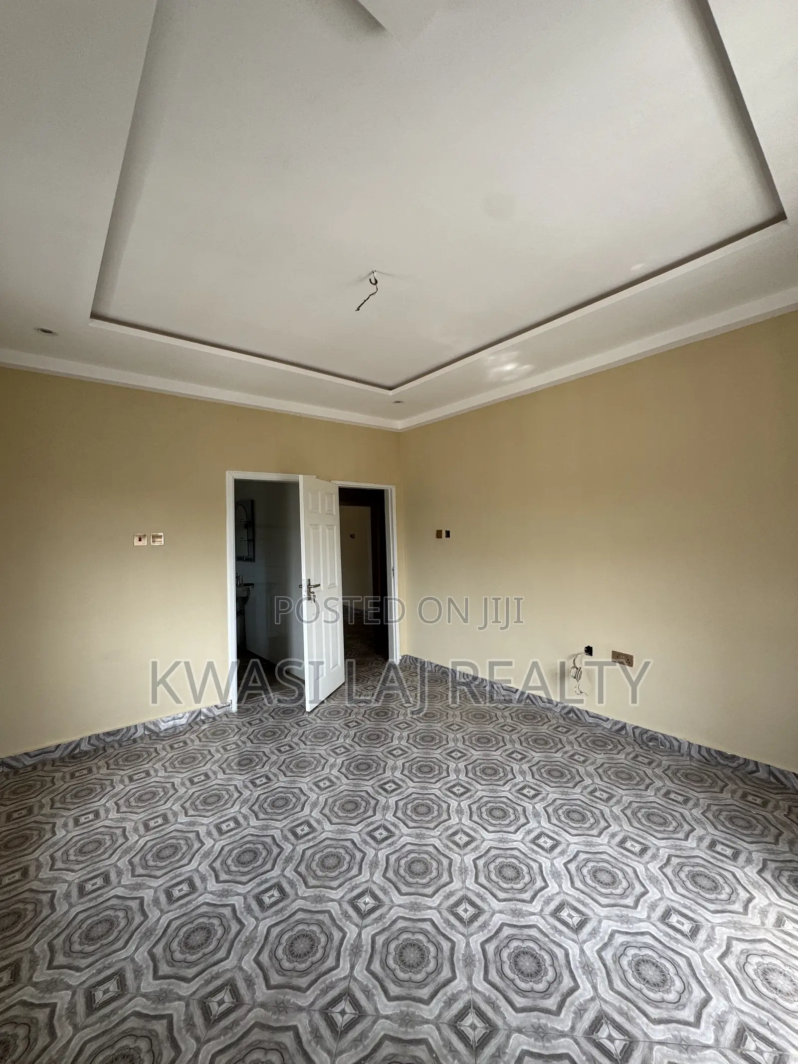 1bdrm Apartment in Redtop, Weija for rent in Weija