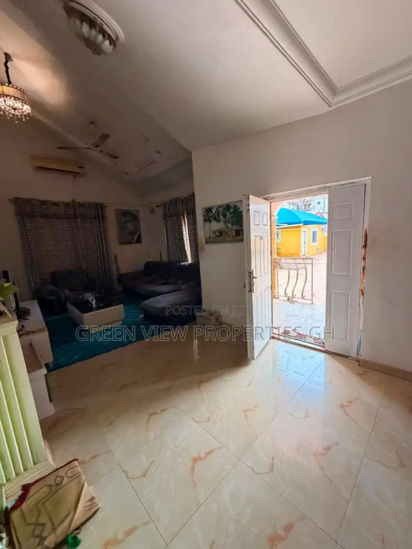 4bdrm House in West Hills Mall Area for sale in West Hills Mall Area