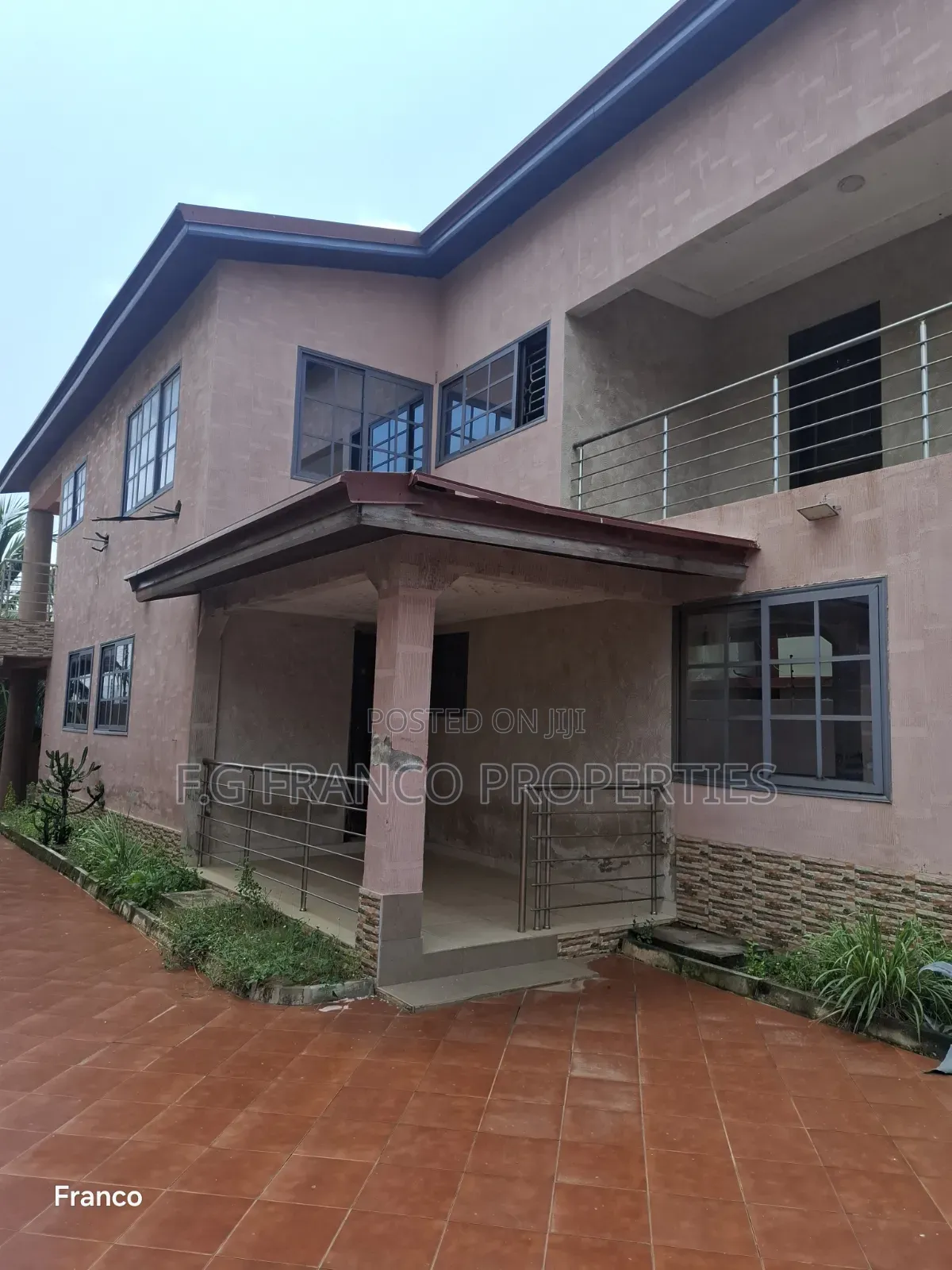 7bdrm House in Kg Franco Properties, Baatsona Total for rent in Baatsona Total