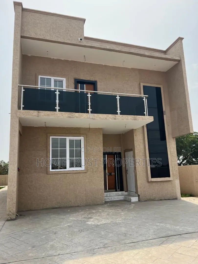 4bdrm Duplex in Ashaley Botwe, Nmai-Dzorn for sale in Nmai-Dzorn