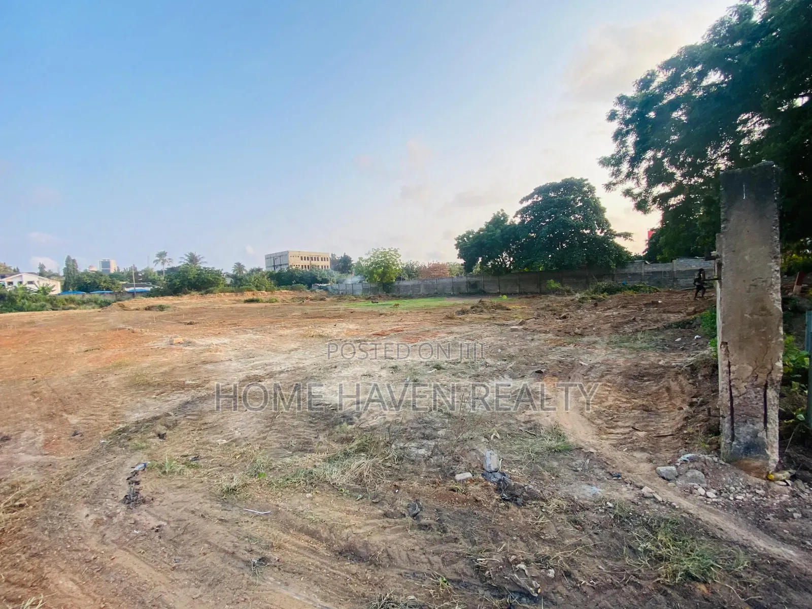 Roadside 1.34 ACRE Land for Sale at Dzorwulu/Airport in Dzorwulu
