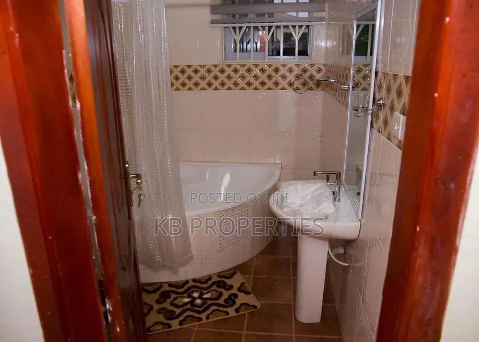 4bdrm House in Kb Properties, Baatsona Total for rent in Baatsona Total