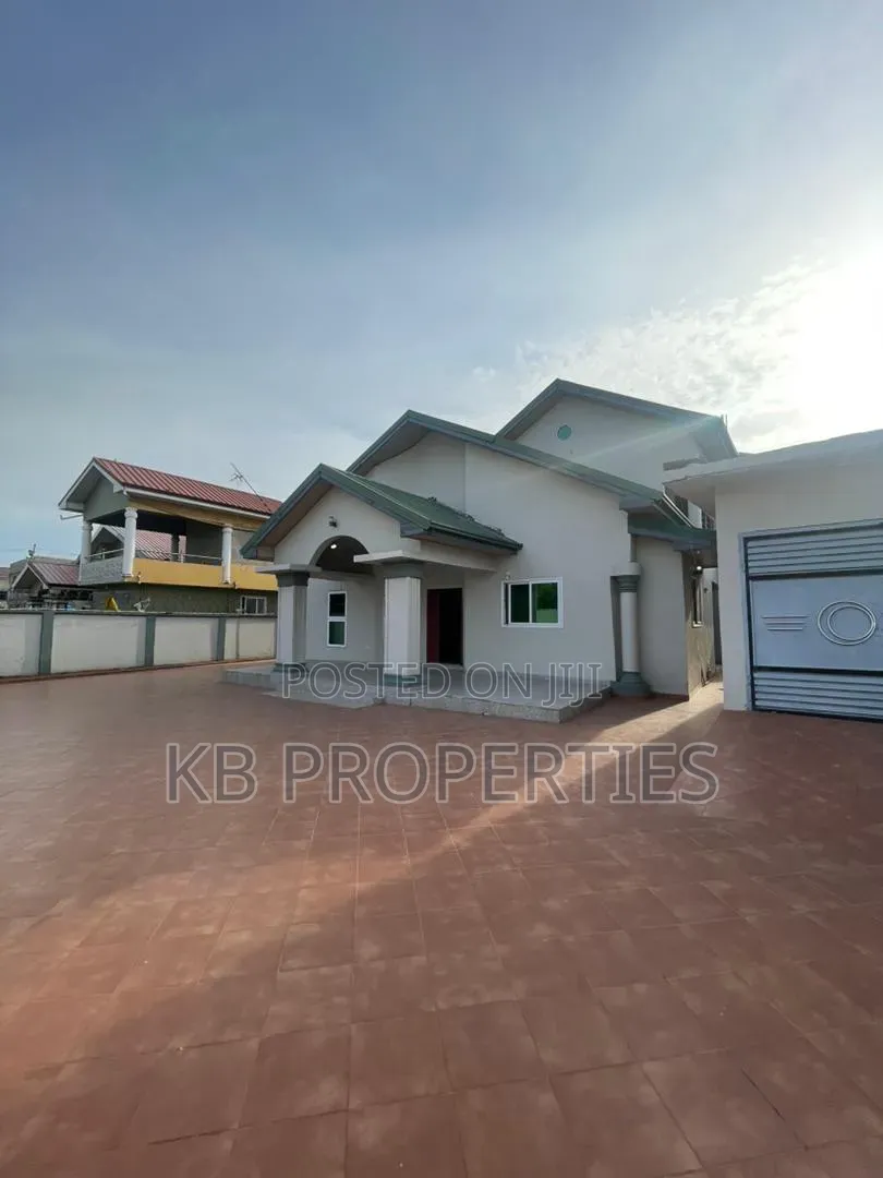 4bdrm House in Kb Properties, Baatsona Total for rent in Baatsona Total