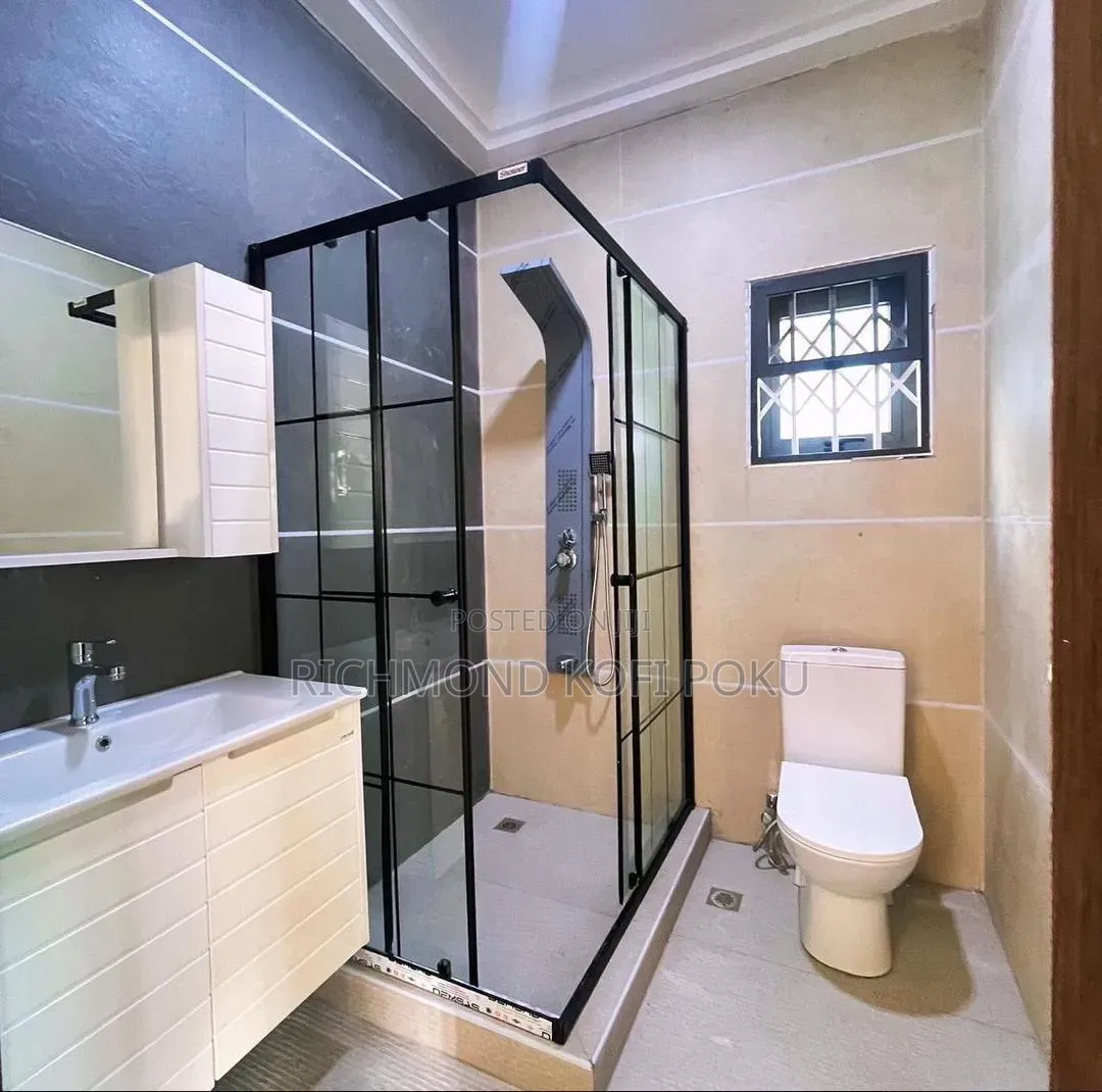 4bdrm Townhouse/Terrace in Kofis Realty, Baatsona Total for sale in Baatsona Total