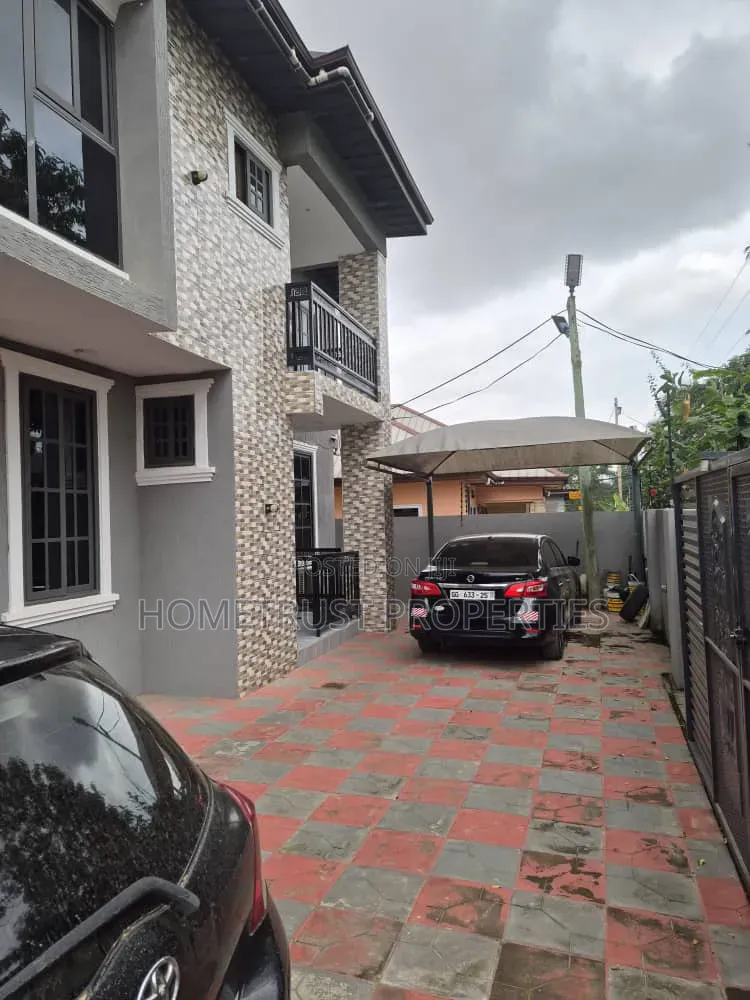 Furnished 4bdrm Duplex in Amasaman Wachild for sale in Amasaman