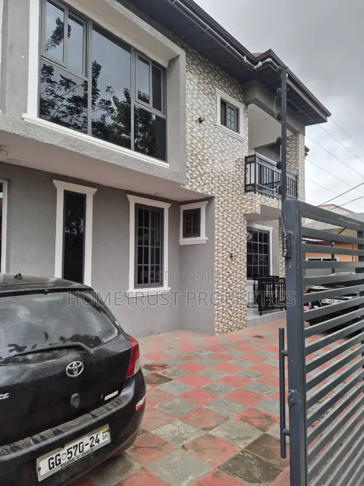 Furnished 4bdrm Duplex in Amasaman Wachild for sale in Amasaman