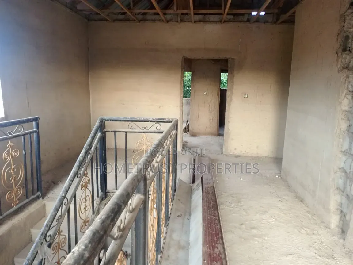 4bdrm Duplex in Amasaman Ashaleja for sale in Amasaman