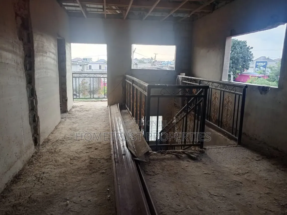 4bdrm Duplex in Amasaman Ashaleja for sale in Amasaman