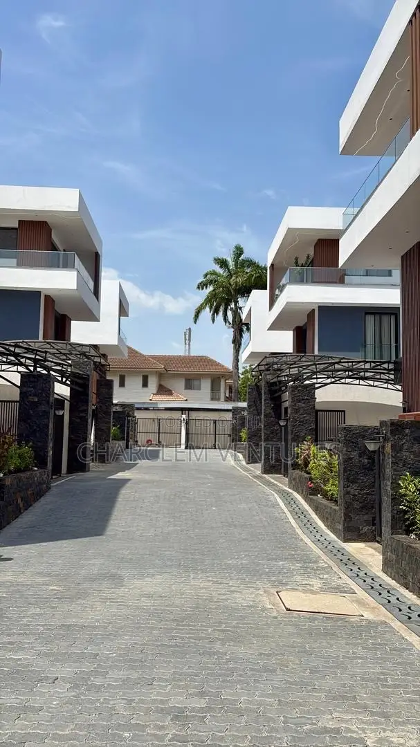 4bdrm House in Charclem Ventures, Cantonments for sale in Cantonments