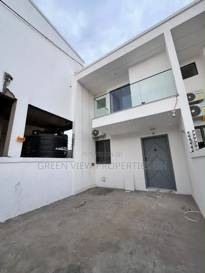 2bdrm Townhouse / Terrace in Ashaley Botwe for rent in Ashaley Botwe