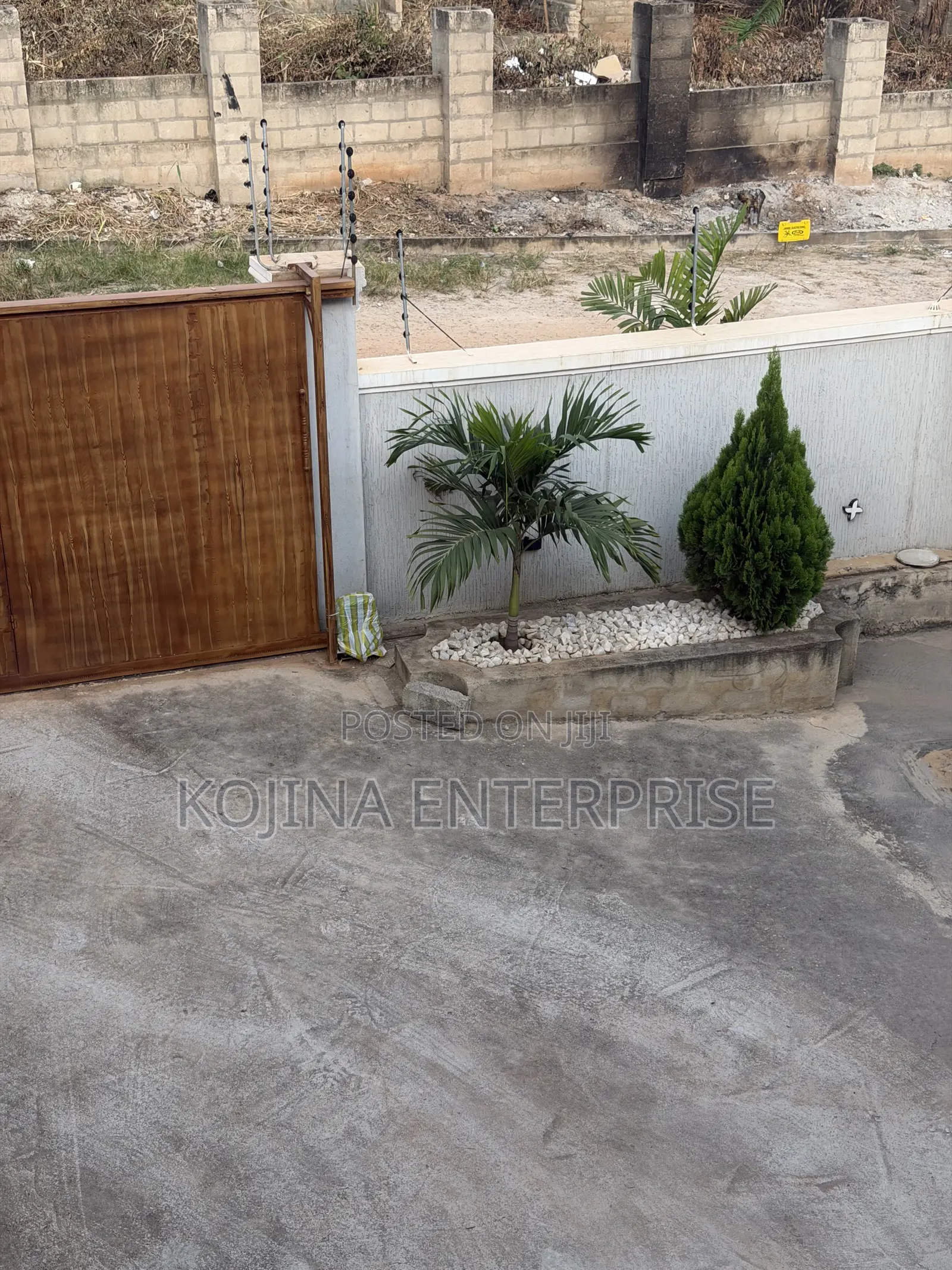 Spacious Roadside Stores for Rent – Asokwa in Kumasi Metropolitan
