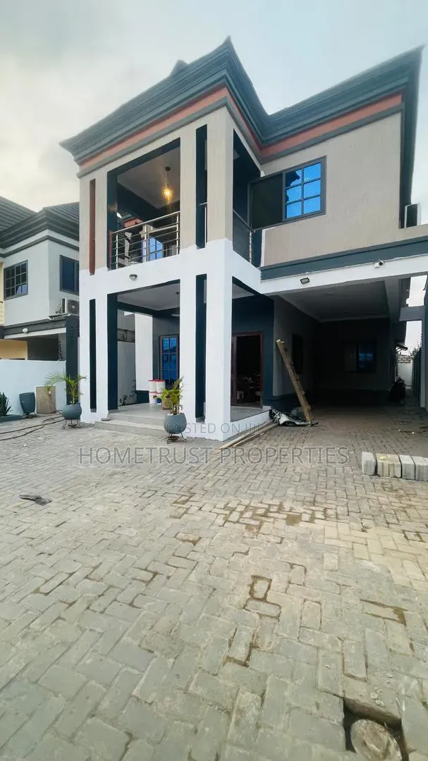 Furnished 4bdrm Duplex in Hastso Westland, Antis for rent in Antis