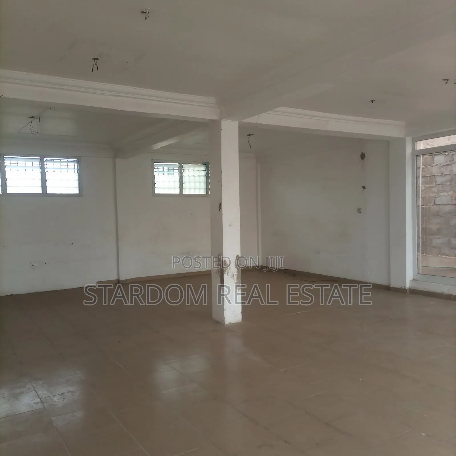 For RENT : Spacious Office Space Baatsona, Spintex Road, Accra . in Baatsona Total
