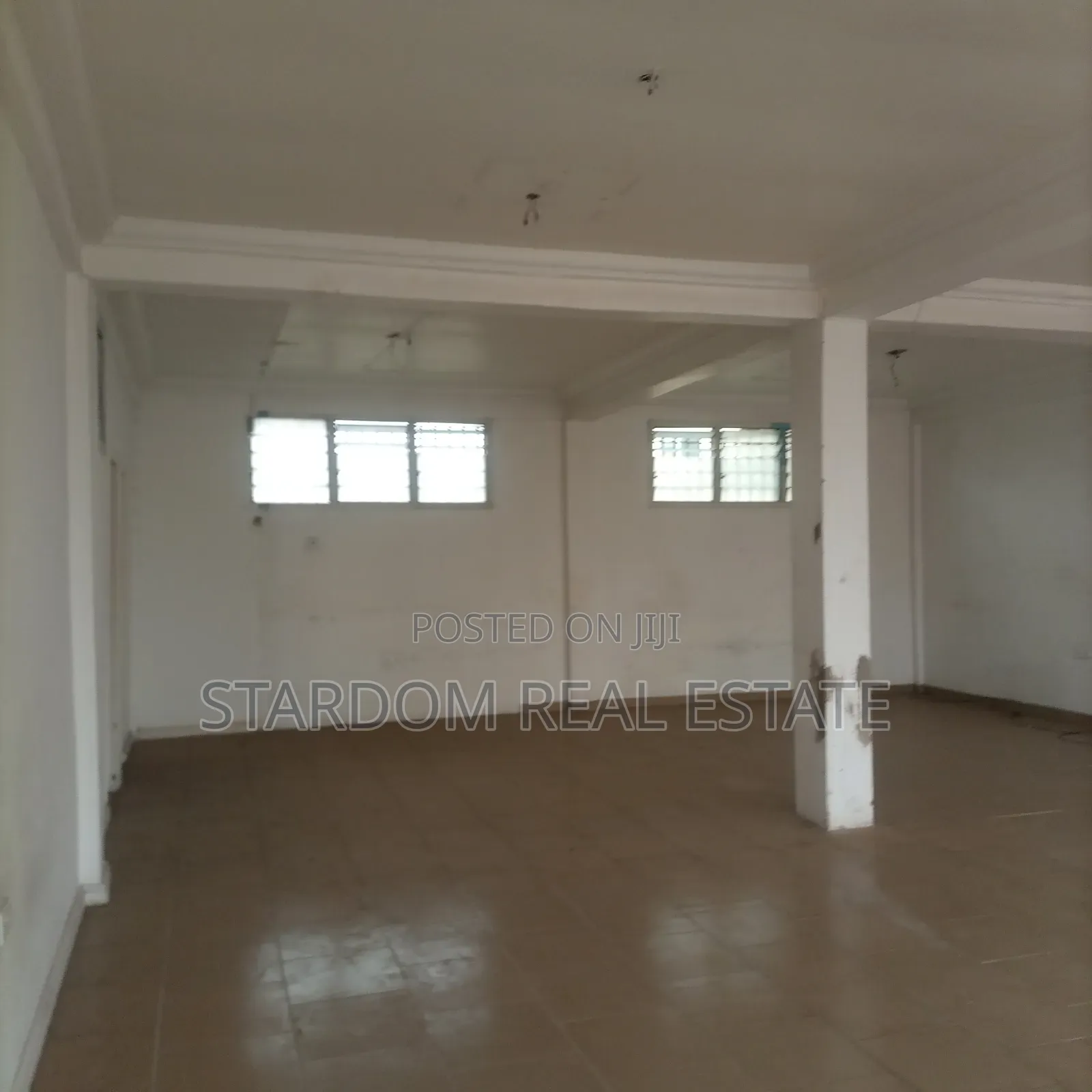 For RENT : Spacious Office Space Baatsona, Spintex Road, Accra . in Baatsona Total