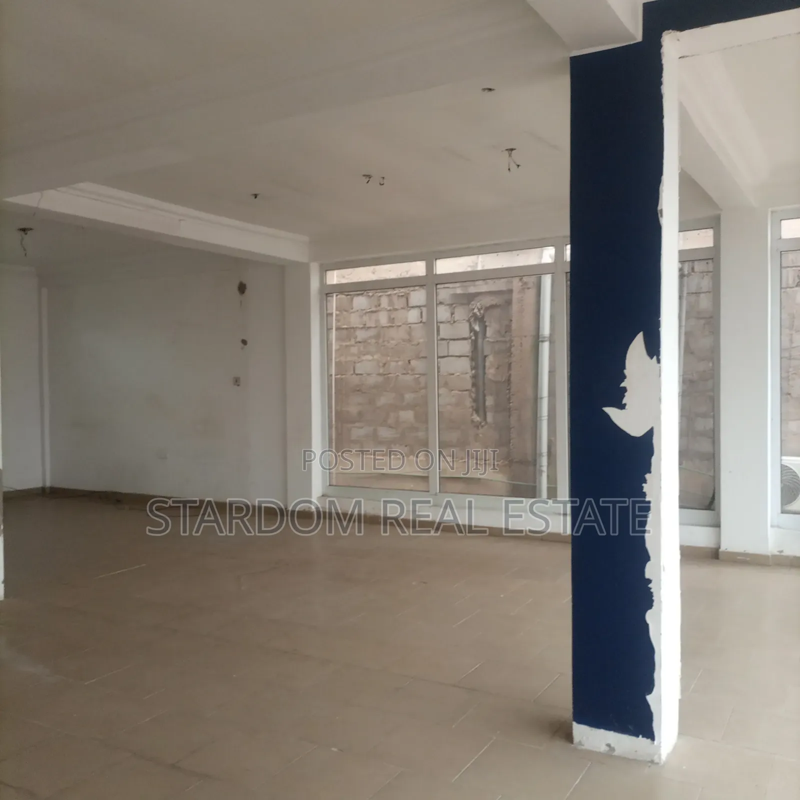 For RENT : Spacious Office Space Baatsona, Spintex Road, Accra . in Baatsona Total