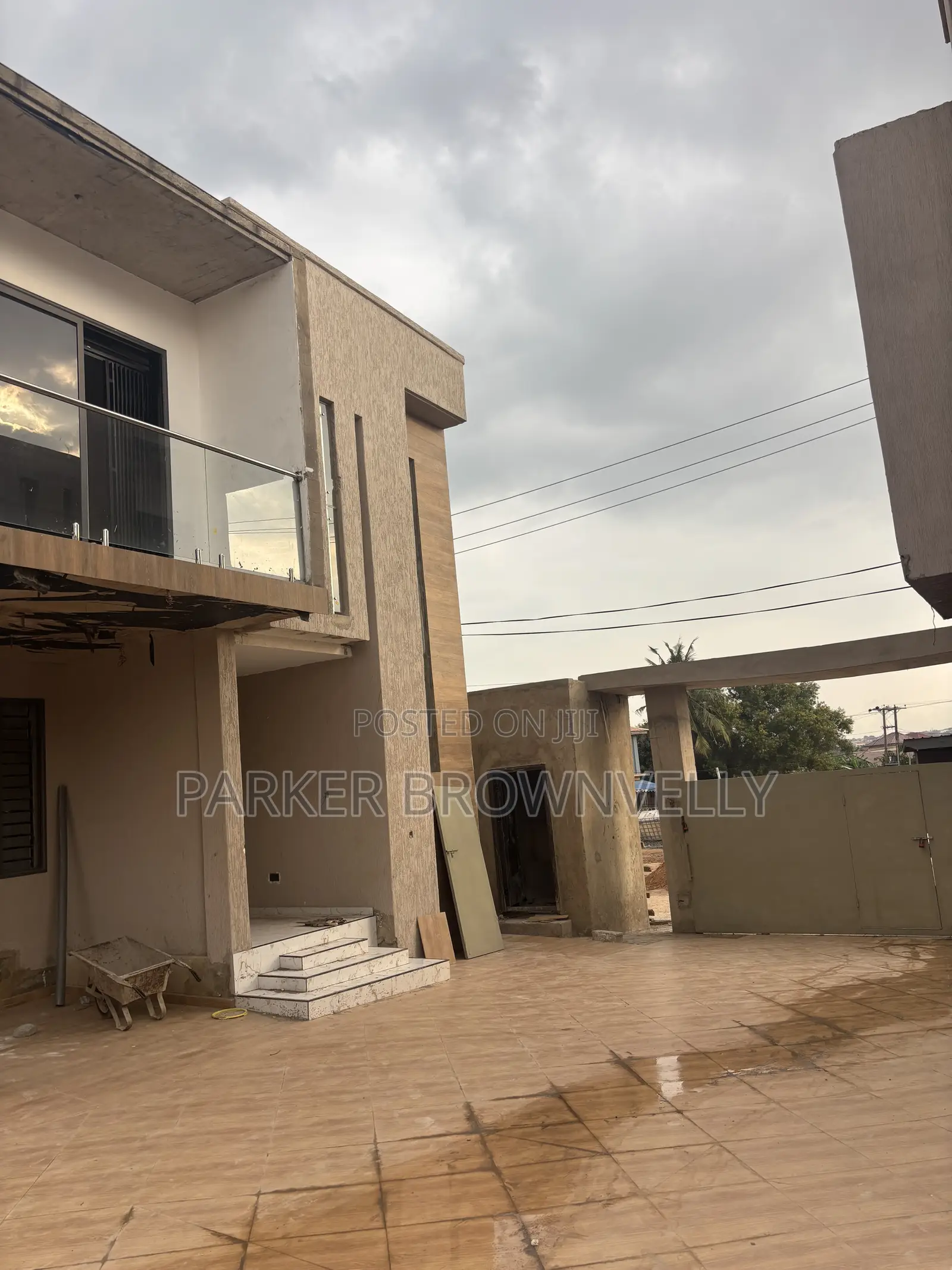 Furnished 4bdrm Apartment in Aae_Properties, Adjiriganor for sale in Adjiriganor
