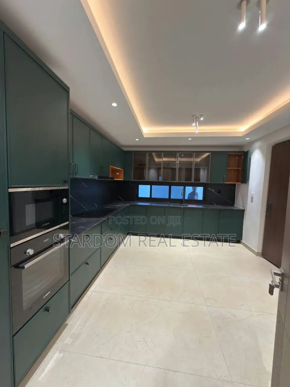 4bdrm Duplex in East Legon Hills, Boundary Road Area for sale in Boundary Road Area