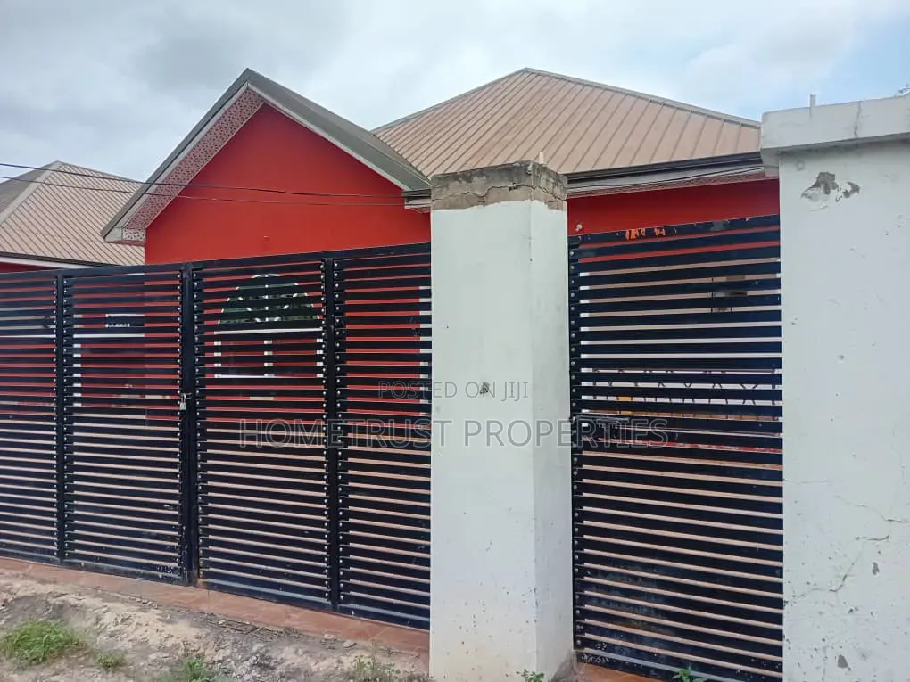 4bdrm House in Kwabenya Acp for rent in Kwabenya