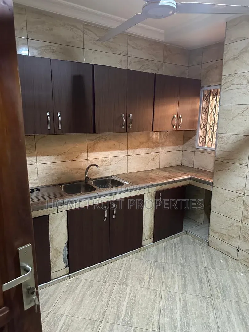 3bdrm Apartment in Ashongman Estate, Police Station for rent in Police Station