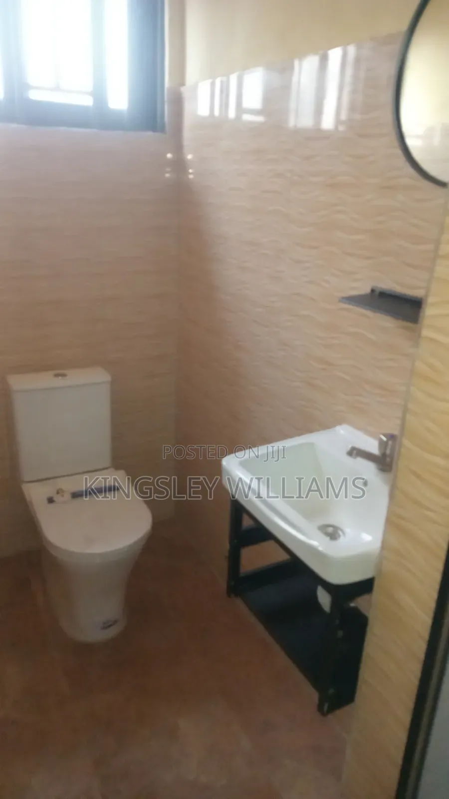 2bdrm Apartment in Afoko Foto for rent in Afoko Foto