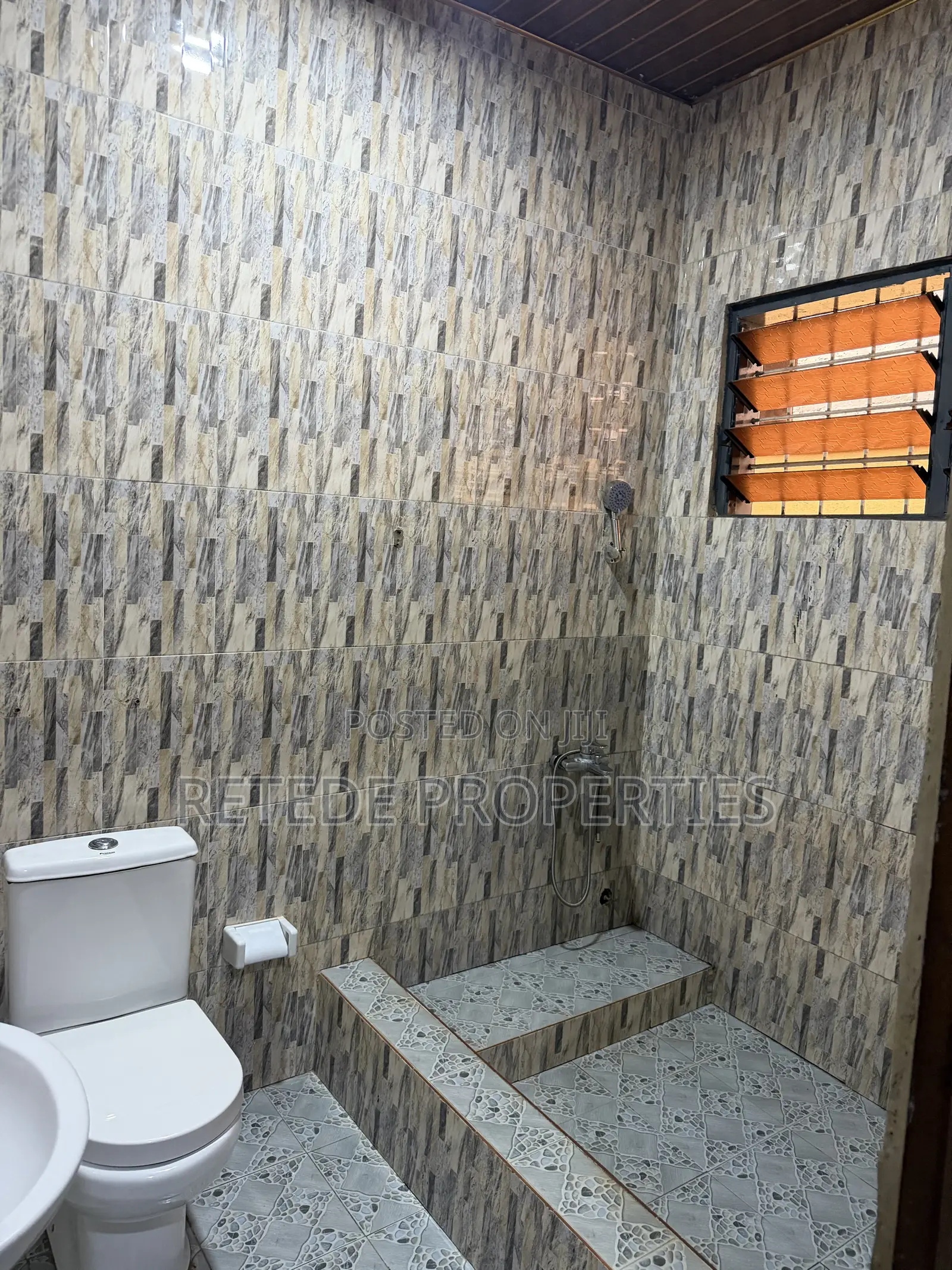 2bdrm Apartment in Retede Properties, Atwima Kwanwoma for rent in Atwima Kwanwoma