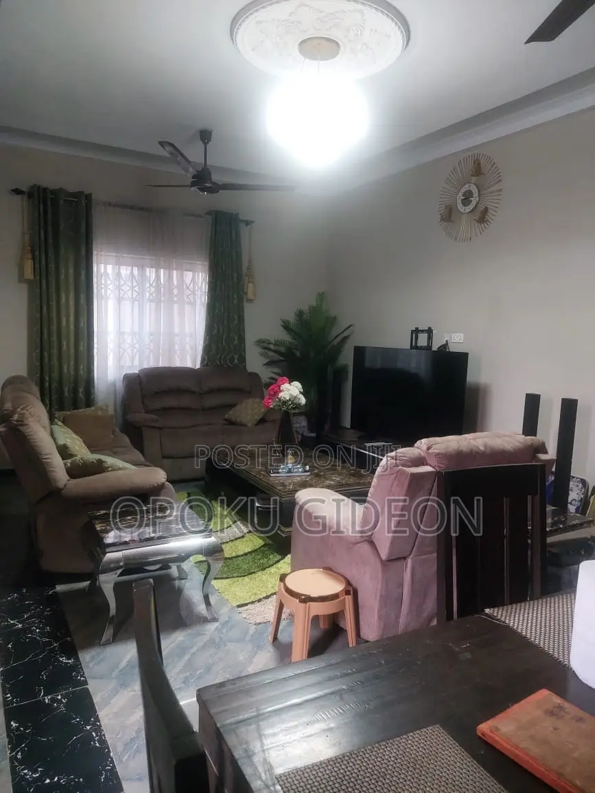 3bdrm Duplex in Ga Odumase, Olebu for sale in Olebu
