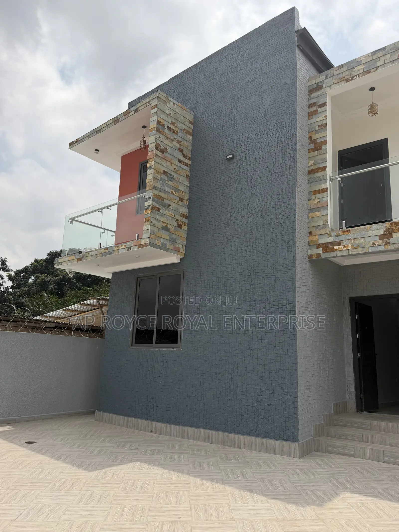 Furnished 5bdrm House in Kumasi Metropolitan for sale in Kumasi Metropolitan