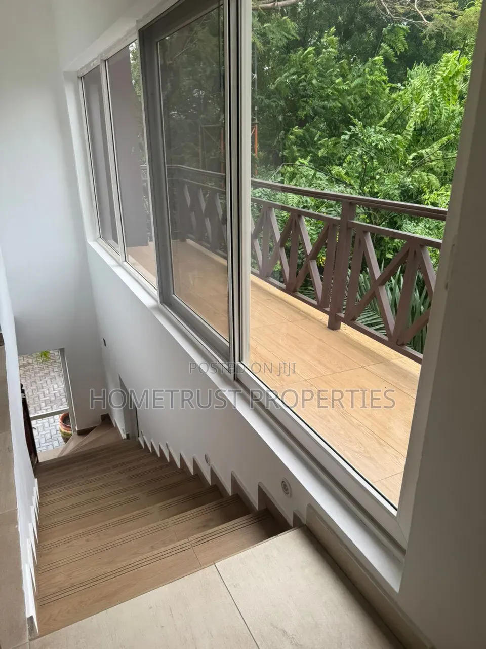 4bdrm Duplex in Airport Residential for rent in Airport Residential Area