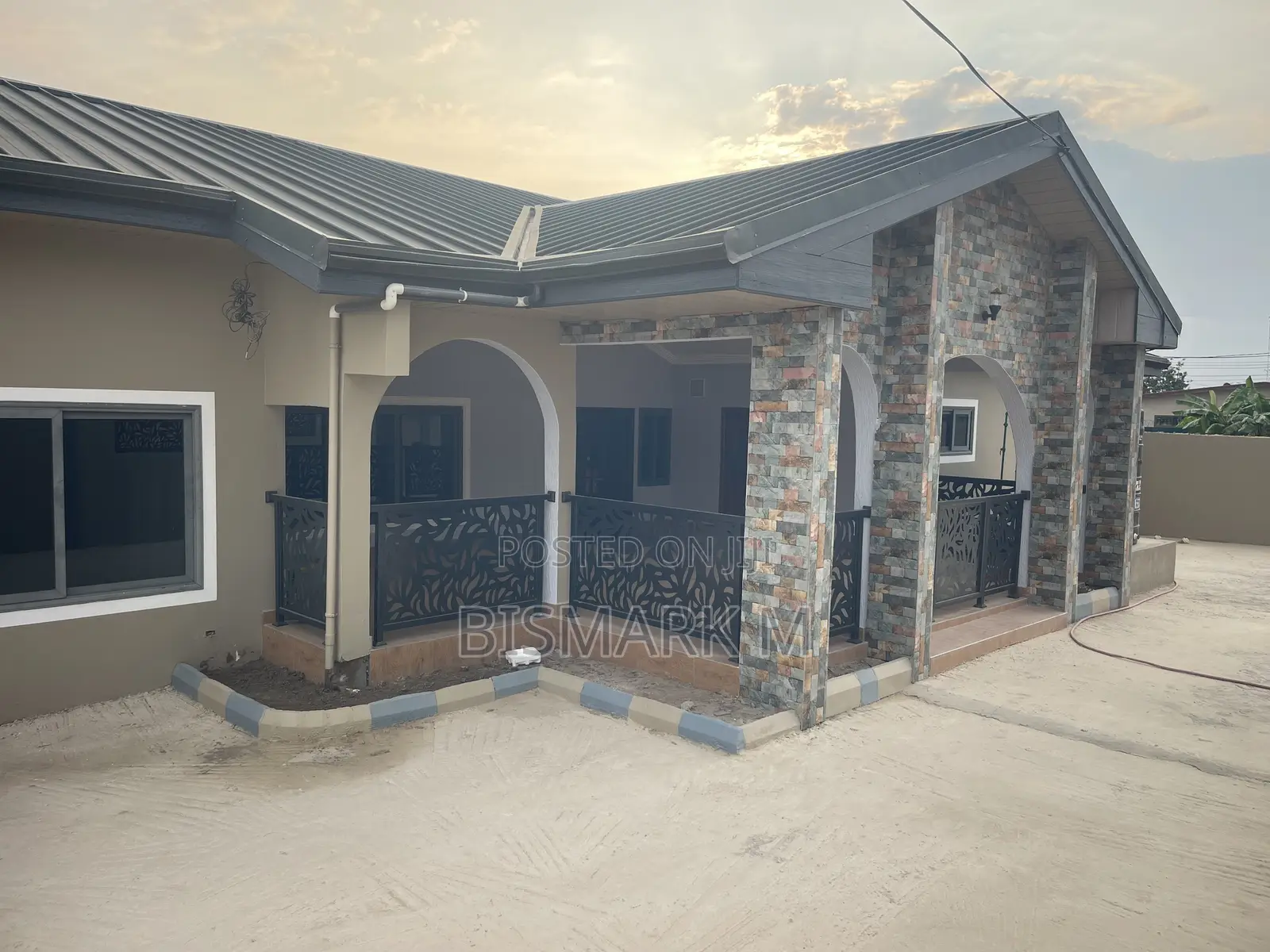 4bdrm House in Botwe School for rent in Ashaley Botwe