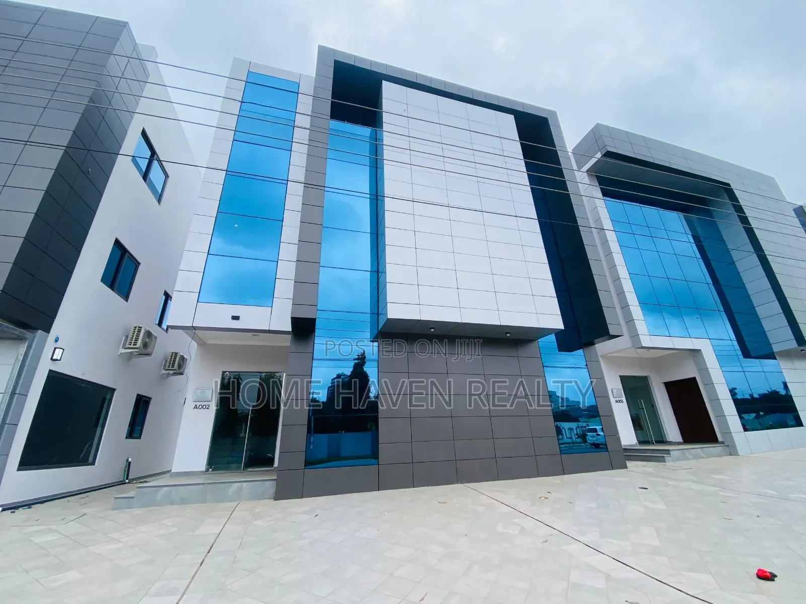 100 Square Meter Office Space for Rent at Dzorwulu in Dzorwulu