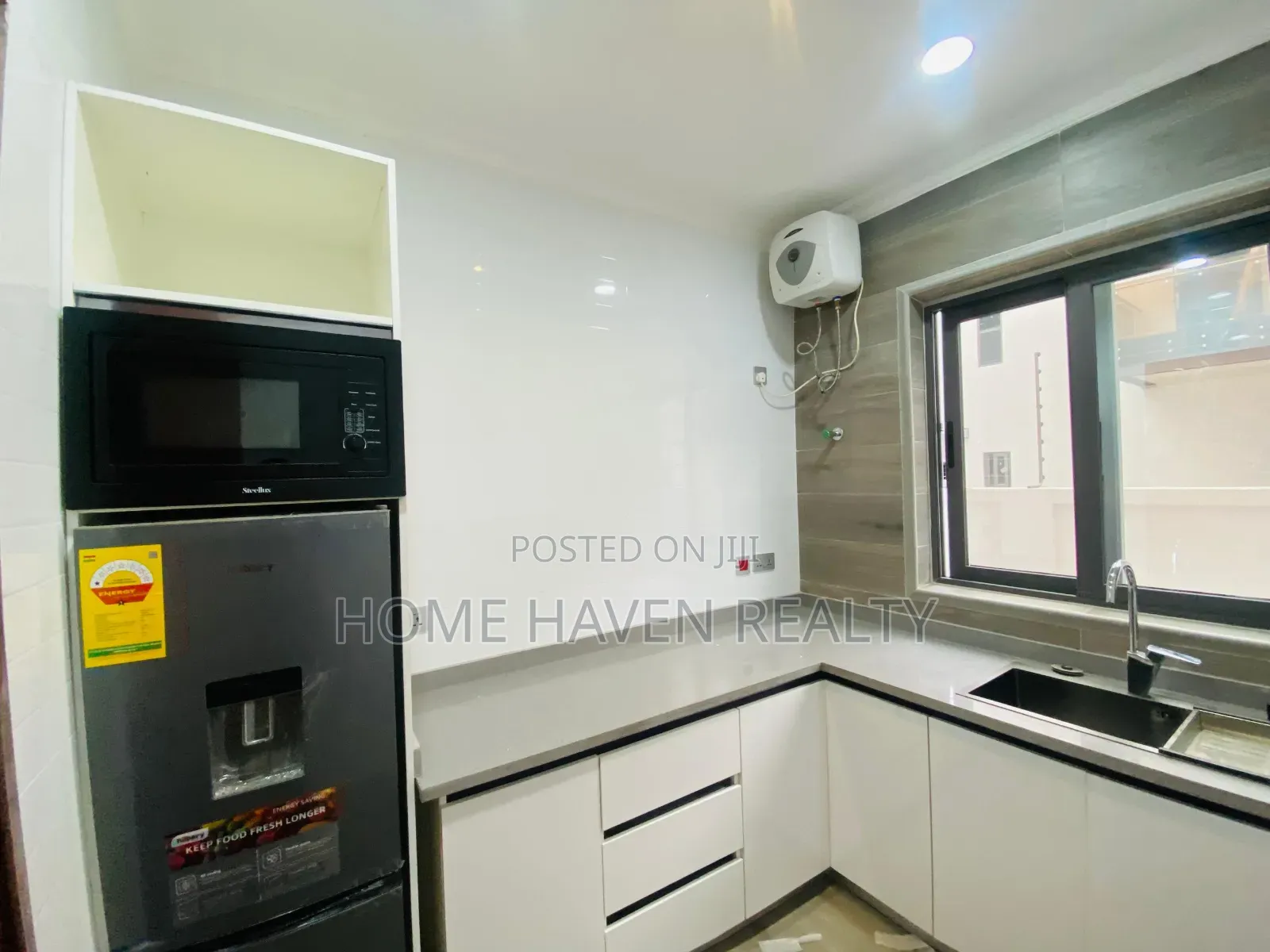 100 Square Meter Office Space for Rent at Dzorwulu in Dzorwulu