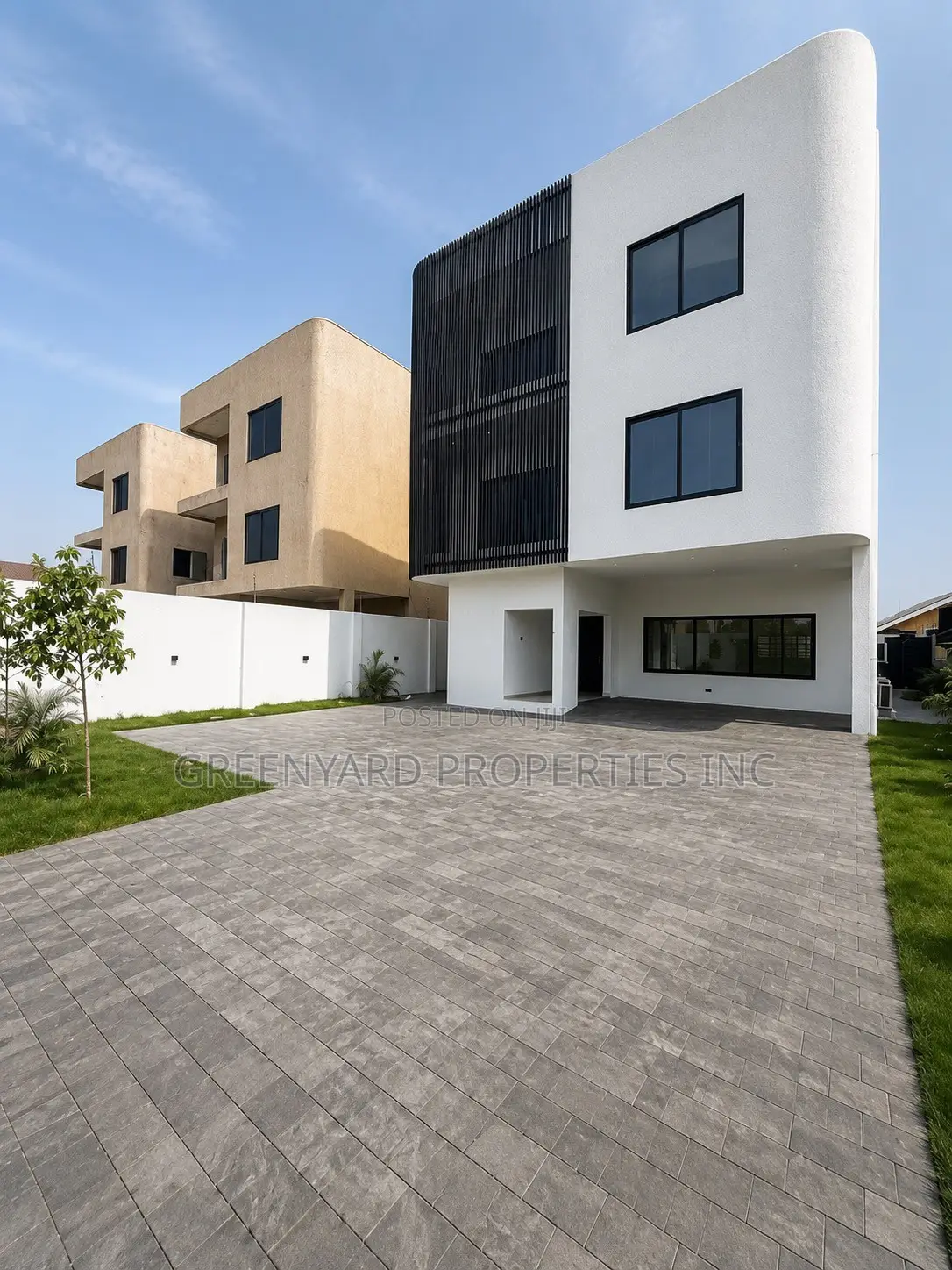 5bdrm House in American House, East Legon for rent in East Legon