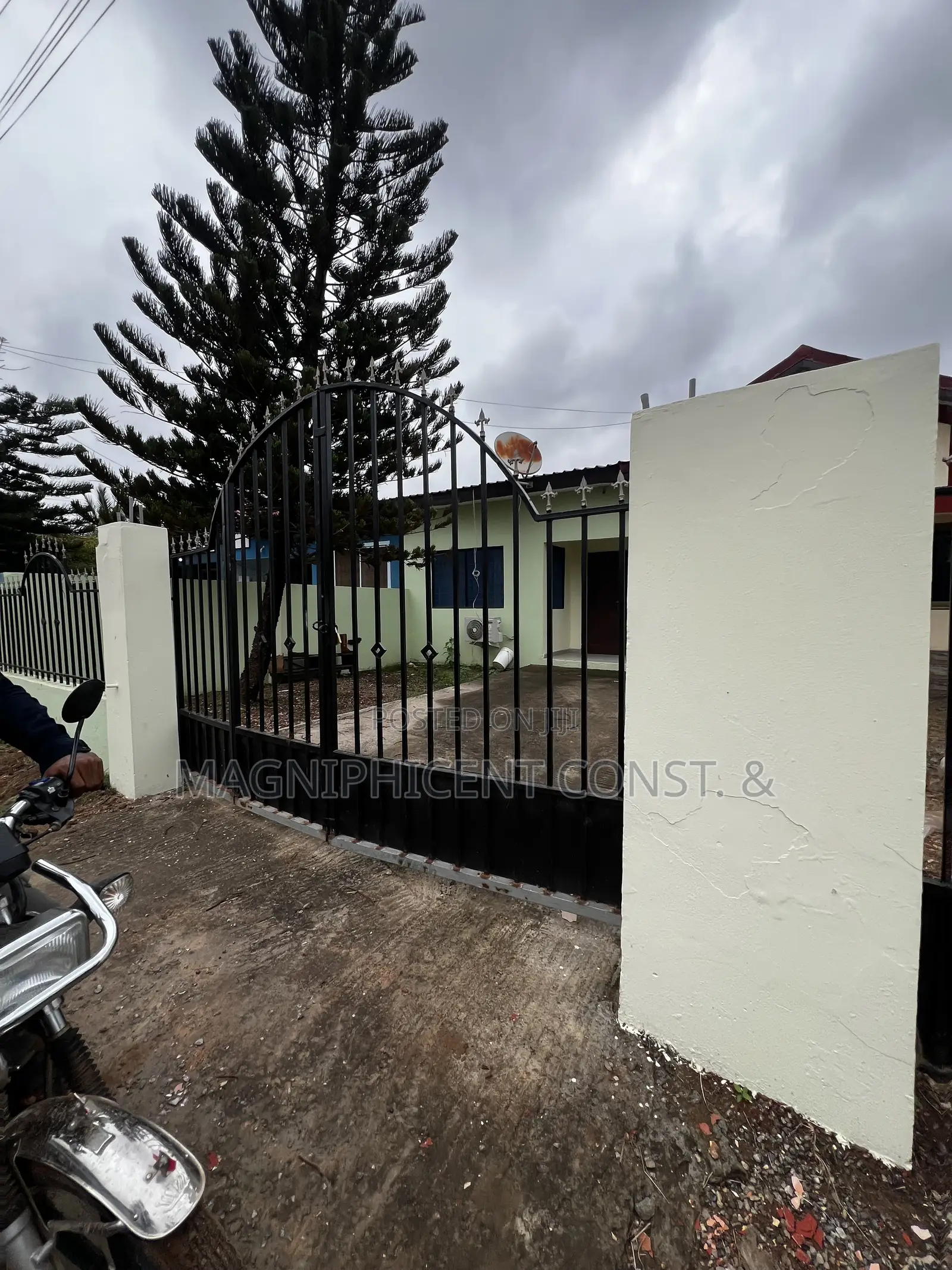 2bdrm House in Lakeside Estate, Ashaley Botwe for sale in Ashaley Botwe