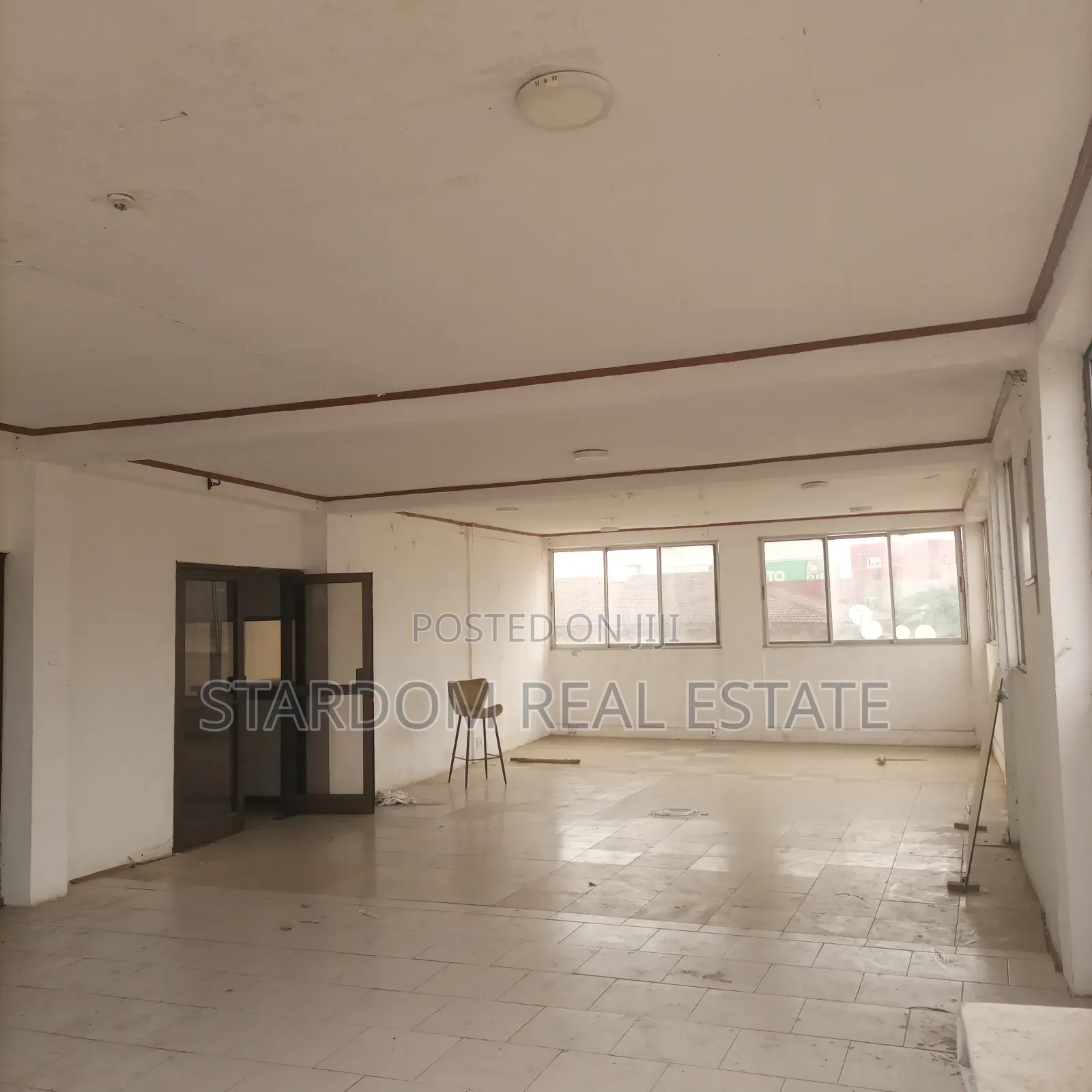 For RENT : Very Spacious Office Space Spintex Main Road, Accra. in School Junction