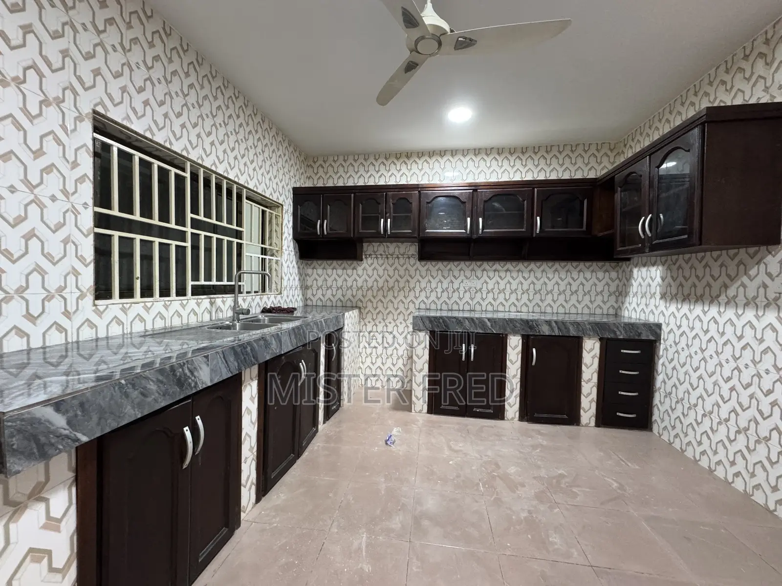 2bdrm Apartment in Mile11, Weija for rent in Weija
