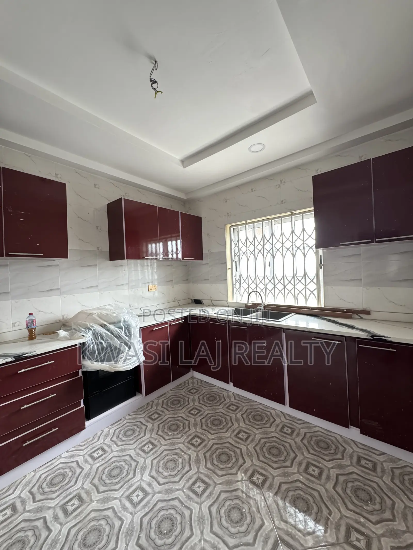 2bdrm Apartment in Redtop, Weija for rent in Weija