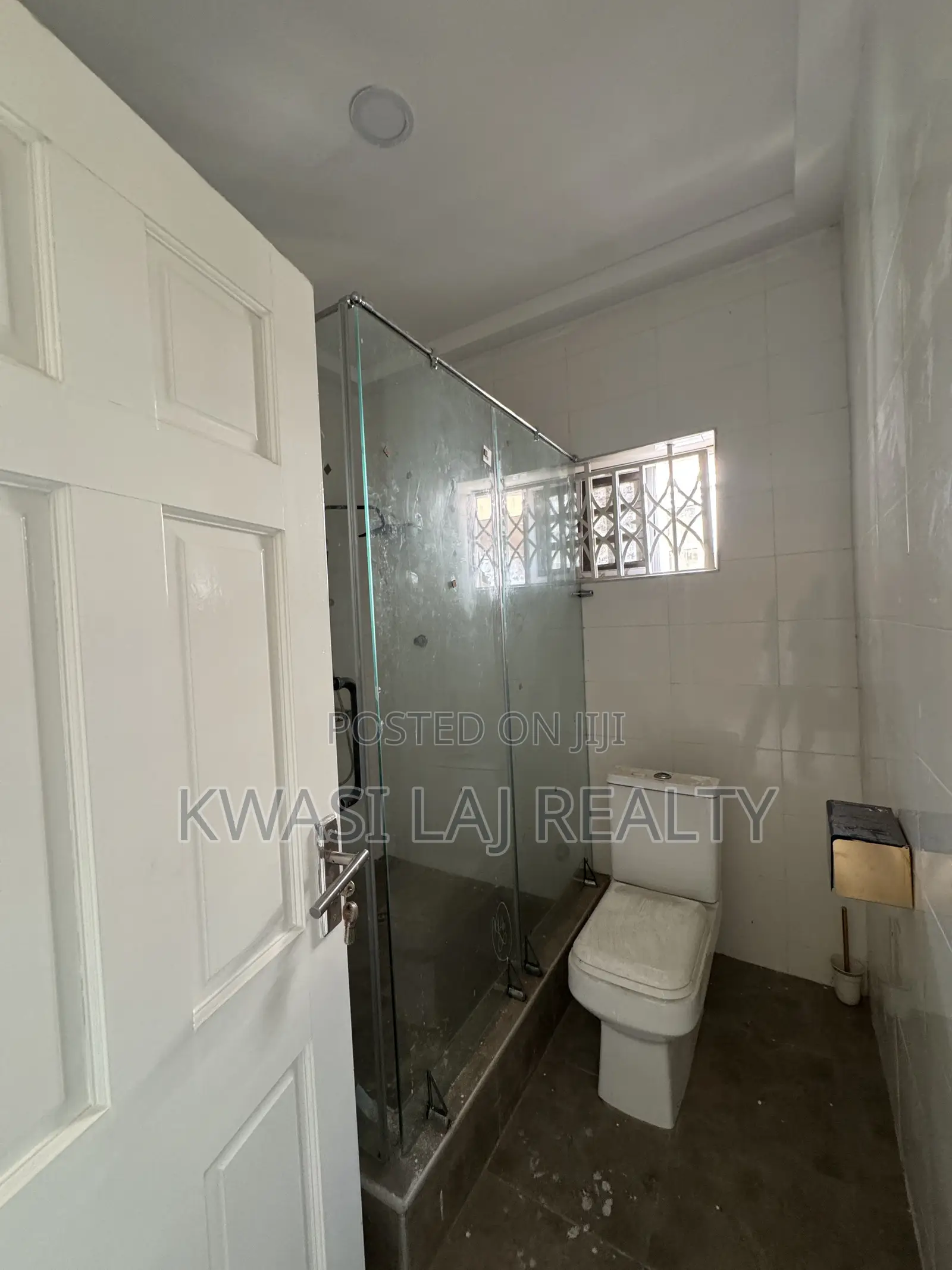 2bdrm Apartment in Redtop, Weija for rent in Weija