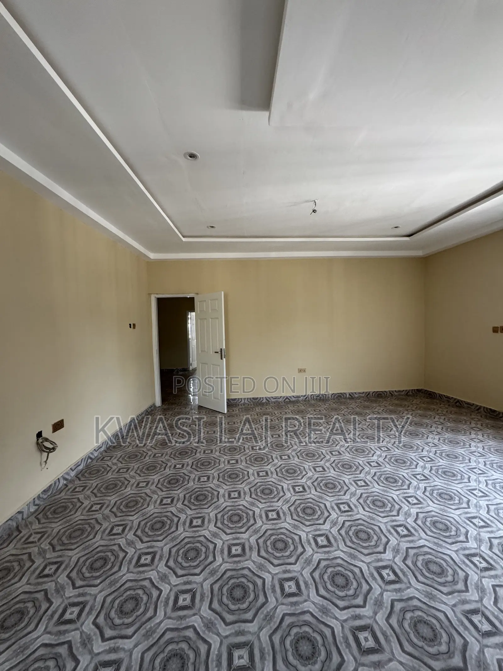 2bdrm Apartment in Redtop, Weija for rent in Weija