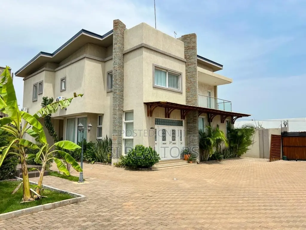 Furnished 4bdrm Townhouse / Terrace in Villa 1, Tseaddo for rent in Tseaddo