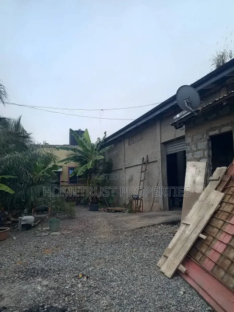 Warehouse for Rent at Ablekuma Canada in Pentecost