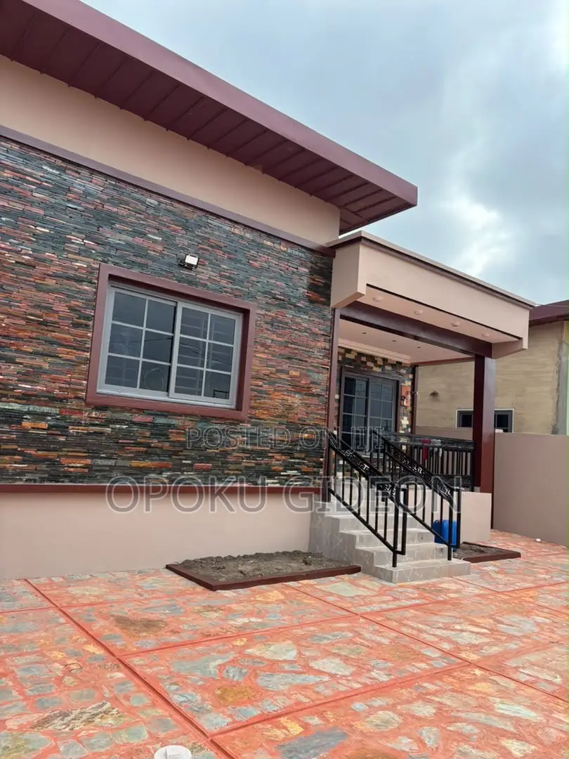 3bdrm House in Gbawe, Zero for sale in Zero