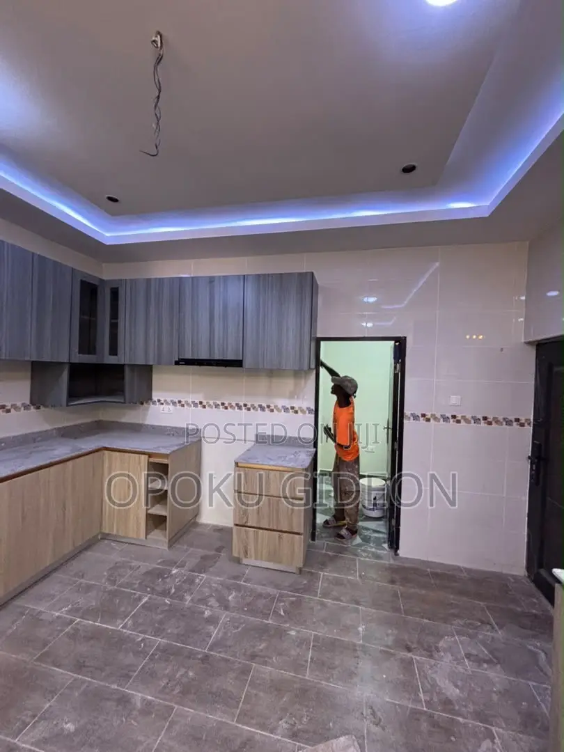 3bdrm House in Gbawe, Zero for sale in Zero