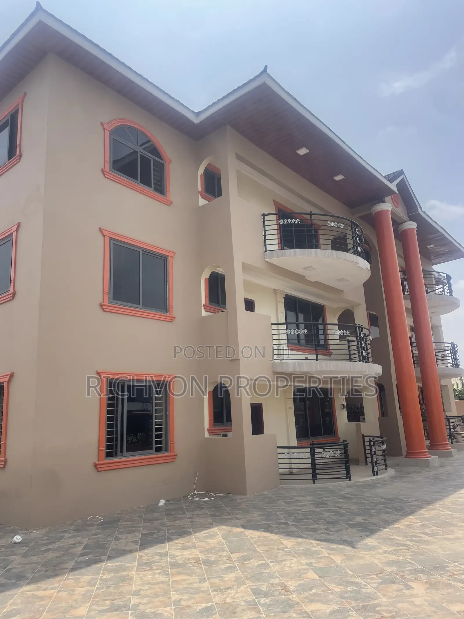 2bdrm Apartment in Richvon Properties, Sakumono for rent in Sakumono