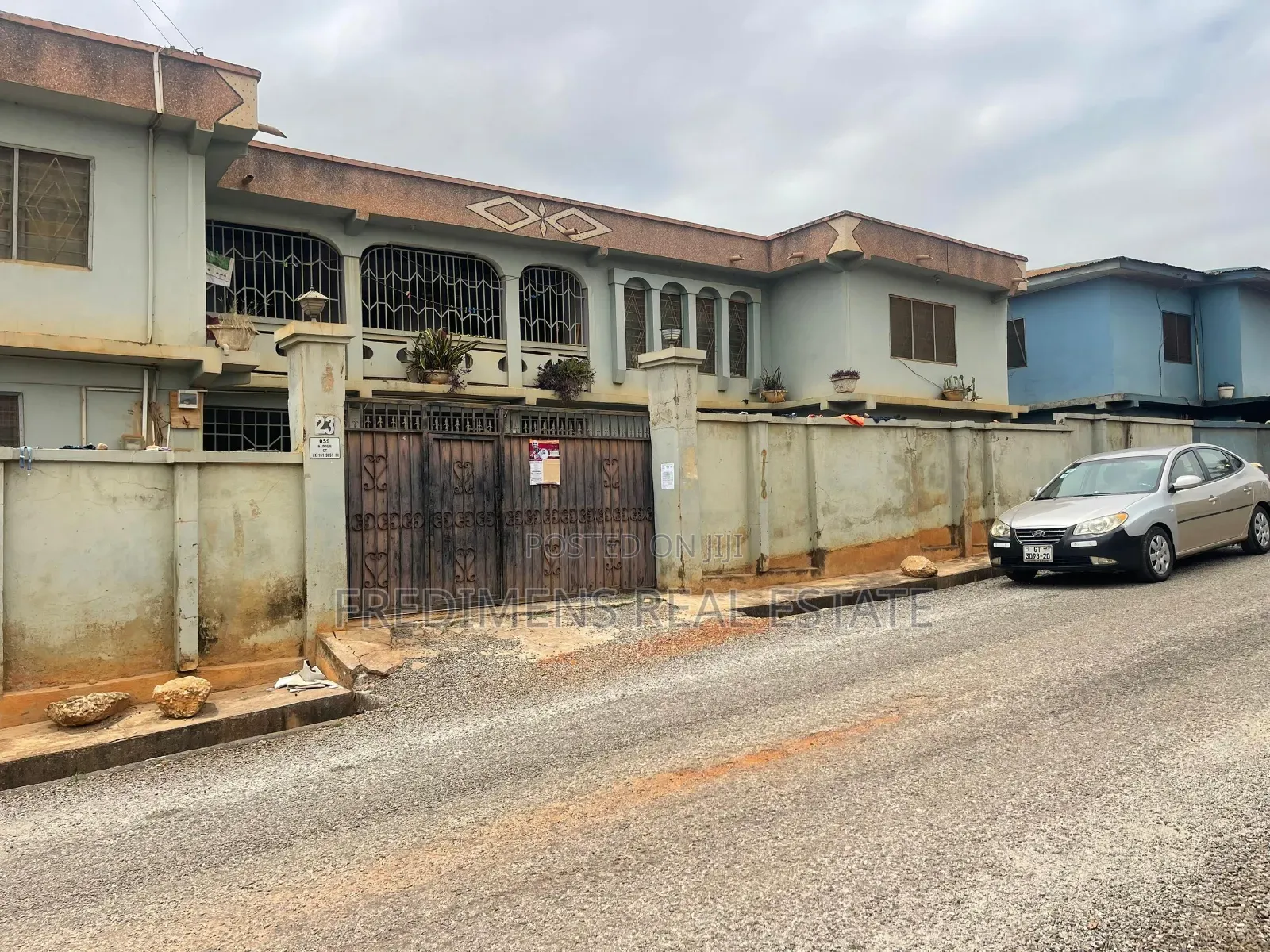 12bdrm House in Kumasi Metropolitan for sale in Kumasi Metropolitan