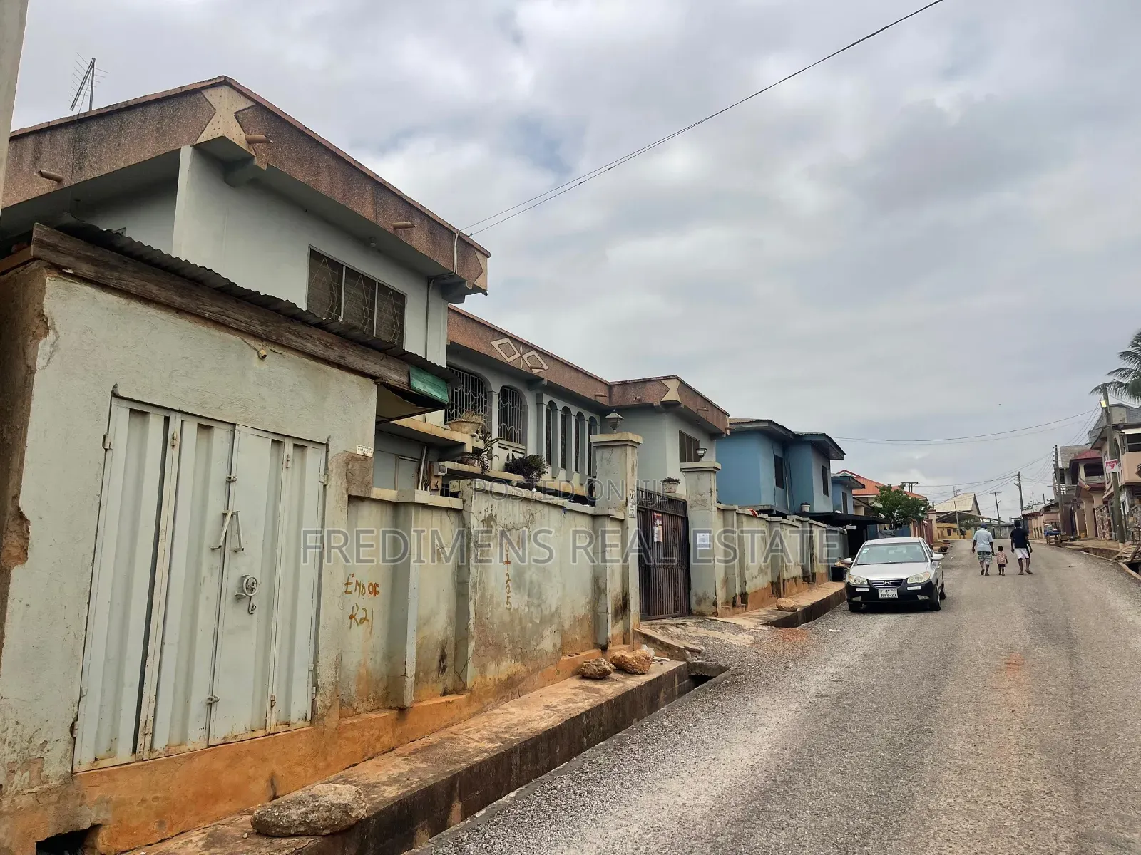 12bdrm House in Kumasi Metropolitan for sale in Kumasi Metropolitan